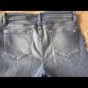 Bebe mid rise skinny jeans size 30